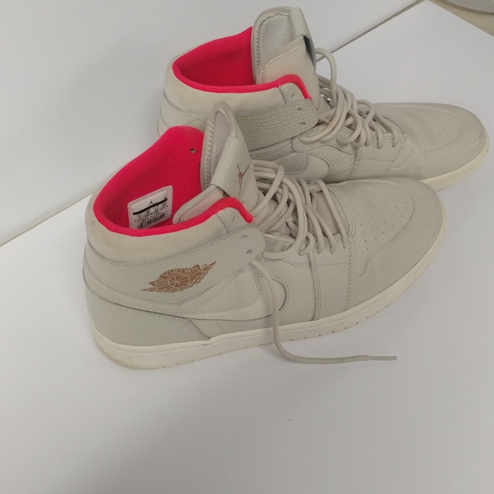 Jordan 1